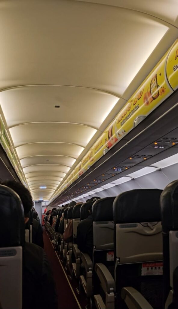 Penerbangan Air Asia menuju Kuala Lumpur